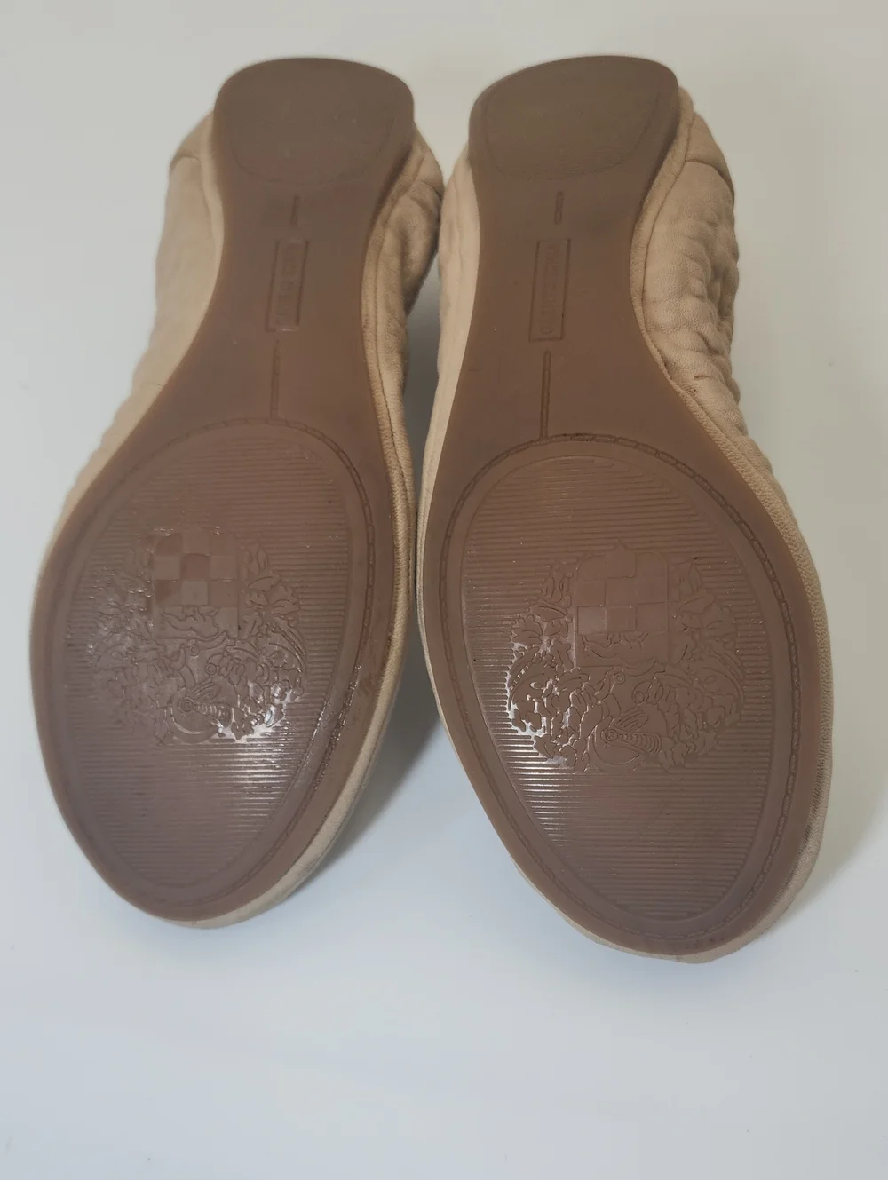 Vince Camuto Ellen Tan 8.5 Leather Ballerina flats
